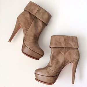 Dolce Vita Tan Ankle Boots